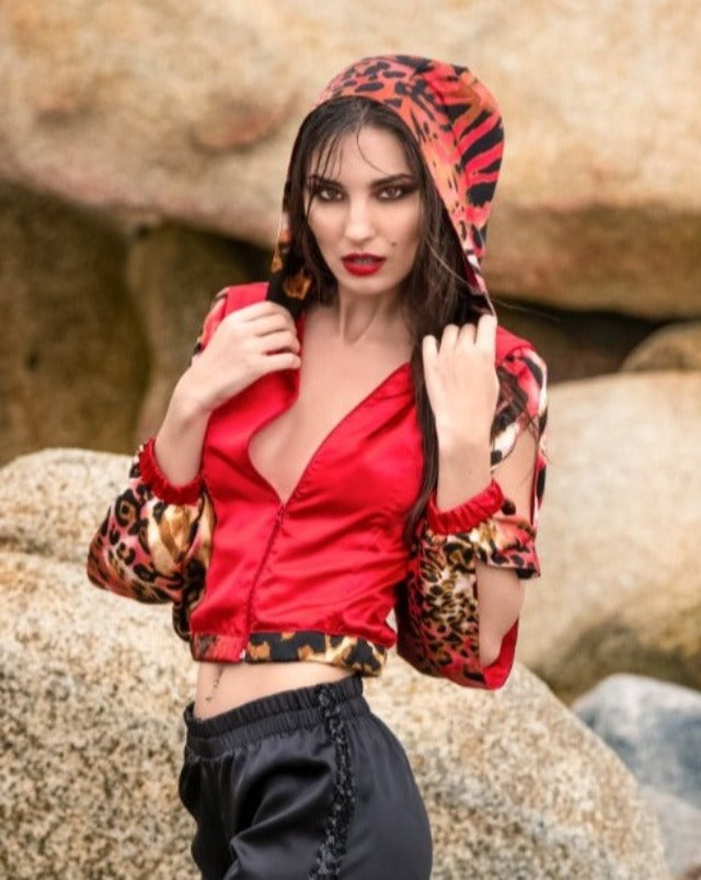Giacca rossa e nera
